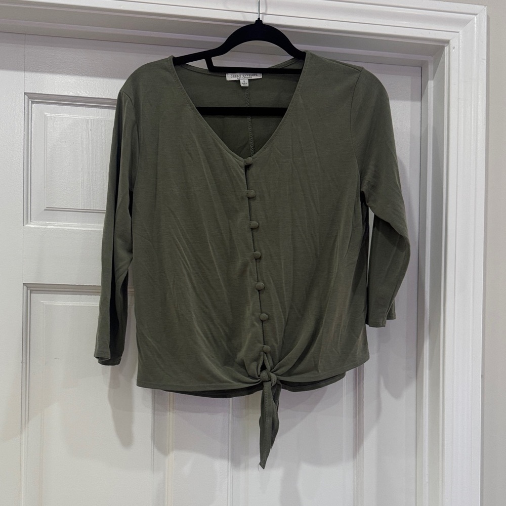 Green Envelope Los Angeles Olive Green Button-Front Women Top